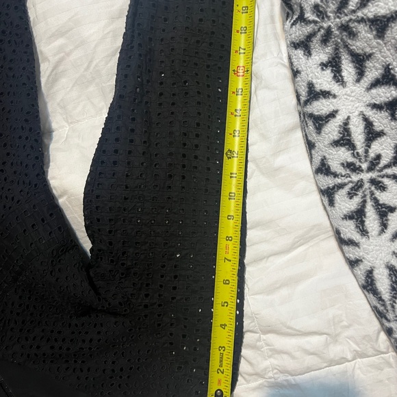 Dresses - Picture 2 of 6